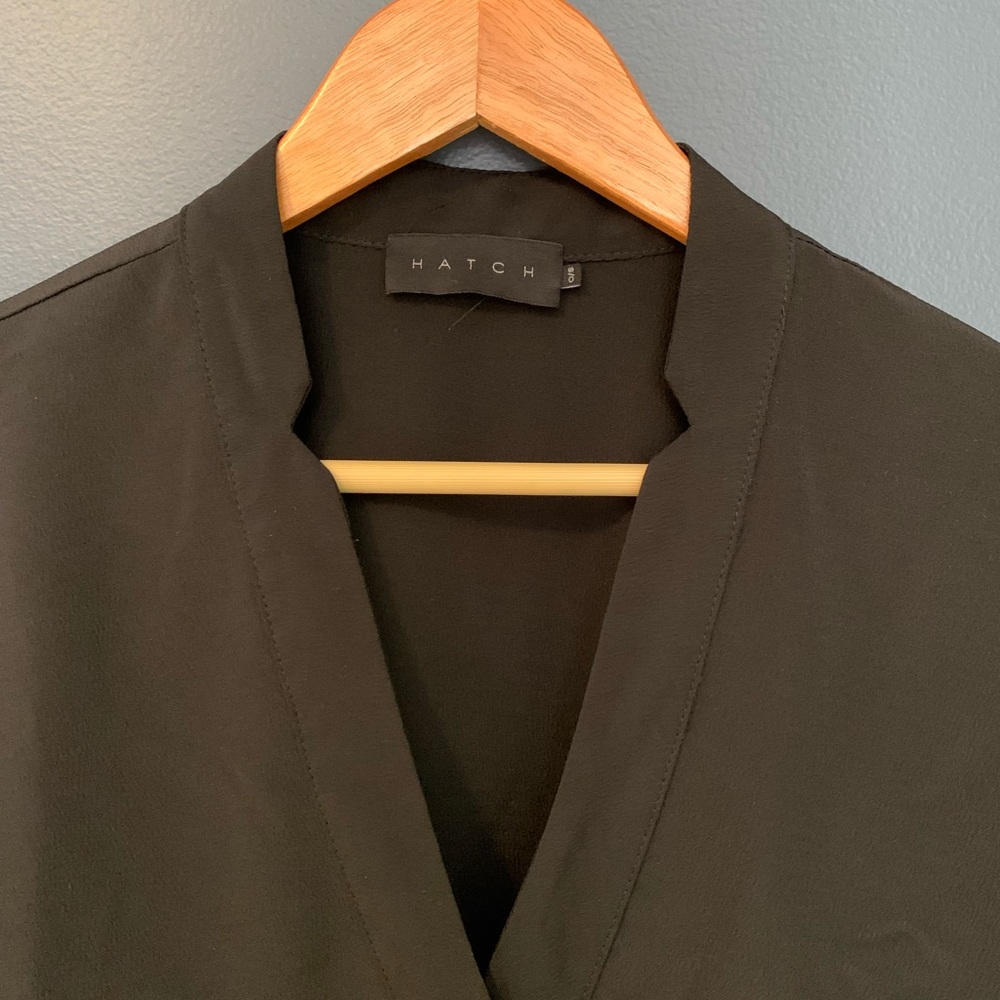 Hatch maternity shirt.  One size, hangs loose.  Very elegant.